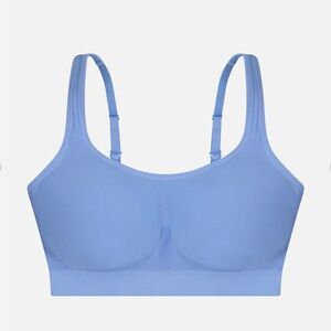 Underoutfit Bra w/ Adjustable Straps